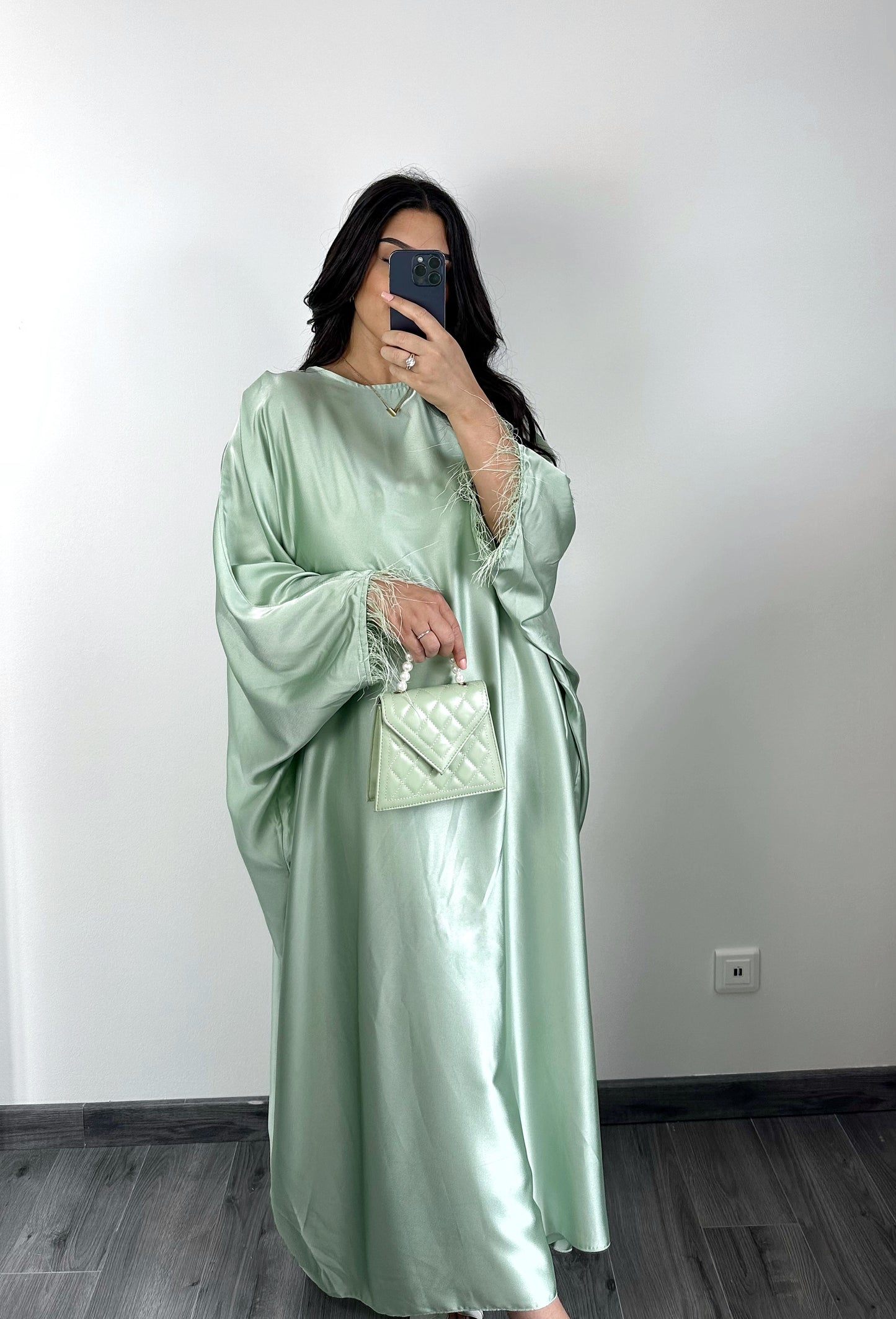 Robe plume Dubaï [+ couleurs]